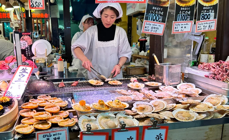 Osaka City, Kuromon Market & Sennichimae Doguyasuji Food Tour