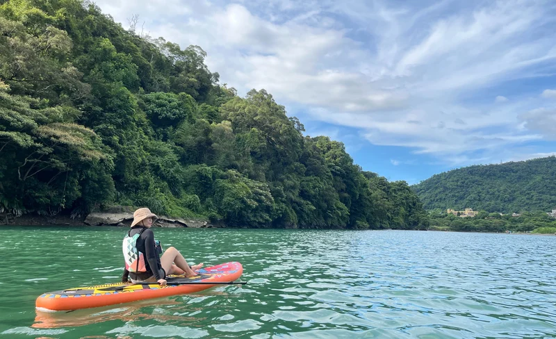 New Taipei: Mengmeng Valley SUP experience