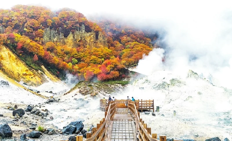 Noboribetsu & Toya One-Day Tour from Sapporo