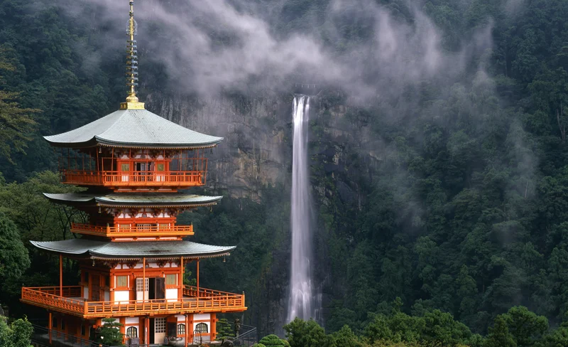 World Heritage KumanoKodo Hiking Tour