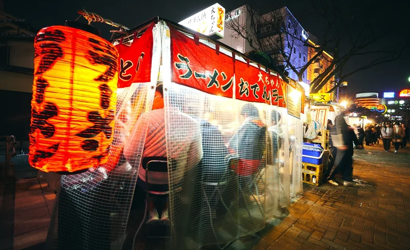 Night Tour to Fukuoka Tower, Nakagawa River Cruise & Yatai Dinner