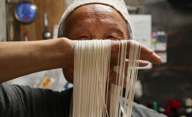 Expert-Led Custom Tokyo Ramen Tour (2 Hr)