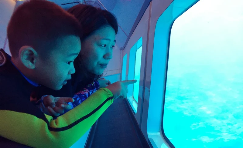 Semi-Submarine Tour in Lambai Island