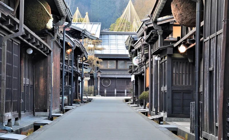 Takayama & Shirakawa-go One Day Tour from Takayama