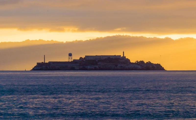 2-Day San Francisco Hop-on Hop-off Bus Tour with Alcatraz Tour