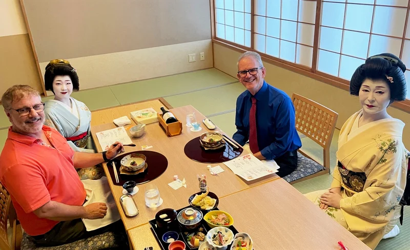 Ozashiki Geisha Performance with Lunch in Sapporo