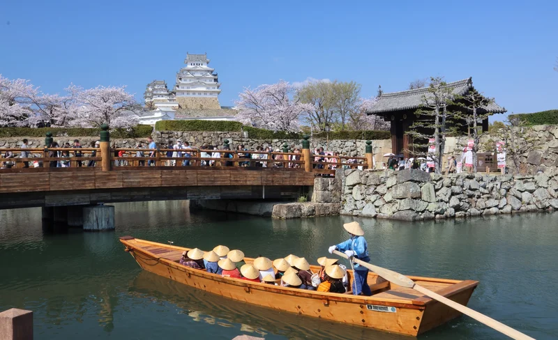 World Heritage Himeji Castle &Traditional Sake Breweries Tour
