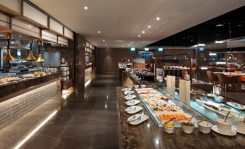 Hilton Xinban Hotel - Yue Market - MRT Banqiao Station
