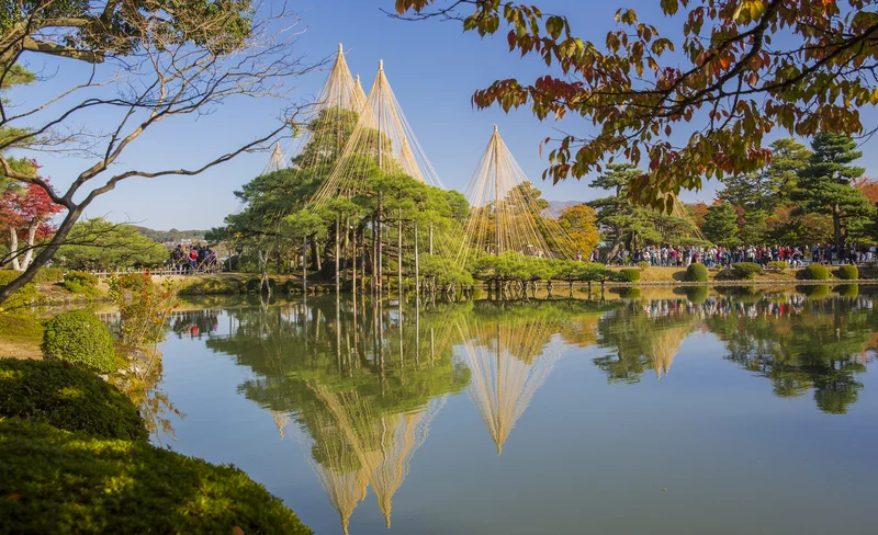 Kanazawa City, Nomura Samurai Residence & Kenroku-en Afternoon Tour