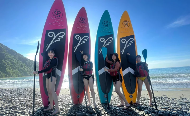 Yilan｜Dongao Bay・Wuyanjiao Sea Cave｜SUP Stand Up Paddle・Canoe Experience