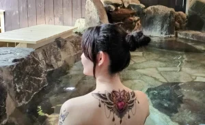 Tattoo-friendly Open-air Onsen (Hot Spring) in Tokyo