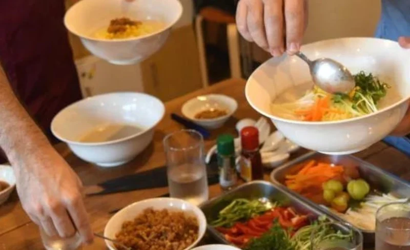 Make Gyoza and Ramen with Vegan Ingredients in Tokyo