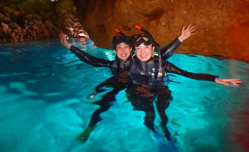 Blue Cave Snorkeling / Introductory Diving Experience in Okinawa