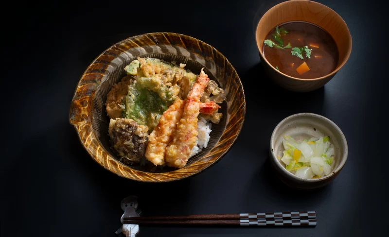 Osaka Cooking Class : Crispy Tempura Donburi & Miso soup
