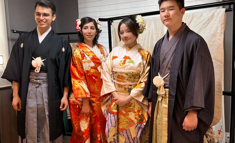 Kimono & Japanese Home Cooking Experience in Osaka