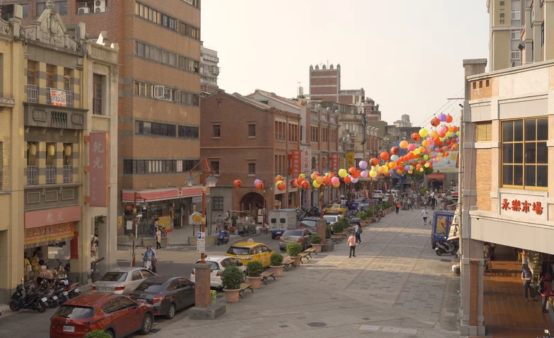 Dadaocheng Historical Walking Tour in Taipei