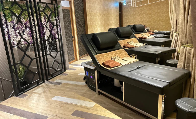 Orange Blossom Vietnamese Shampoo Club in Taipei Zhongshan