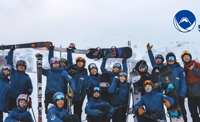 Private Ski or Snowboard Lesson at Niseko (Cantonese/Chi/Eng)