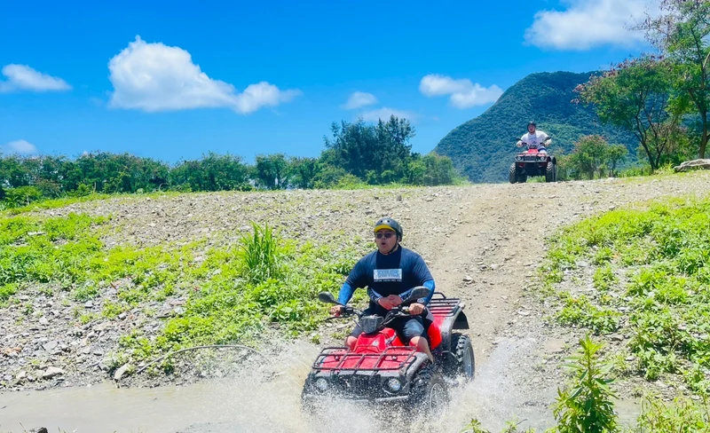 Yilan Dongao Bay: ATV Jungle Adventure