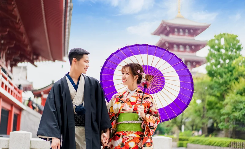 Authentic Kimono & Yukata Experience in Asakusa by Hanayaka