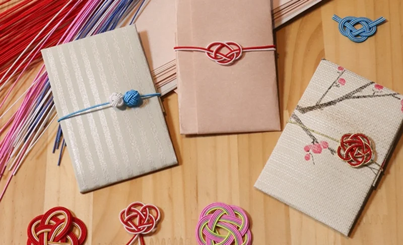 Traditional Japanese Crafts Making Experience in Tokyo