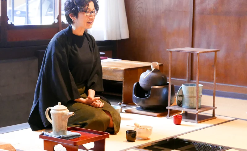 Casual Tea Ceremony in 100-Year-Old Machiya House in Kyoto