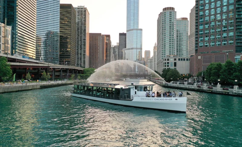 Gourmet Brunch, Lunch, or Dinner River Cruise in Chicago