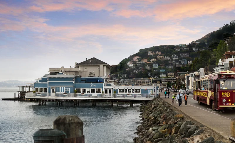 Muir Woods and Sausalito Bus Tour from San Francisco