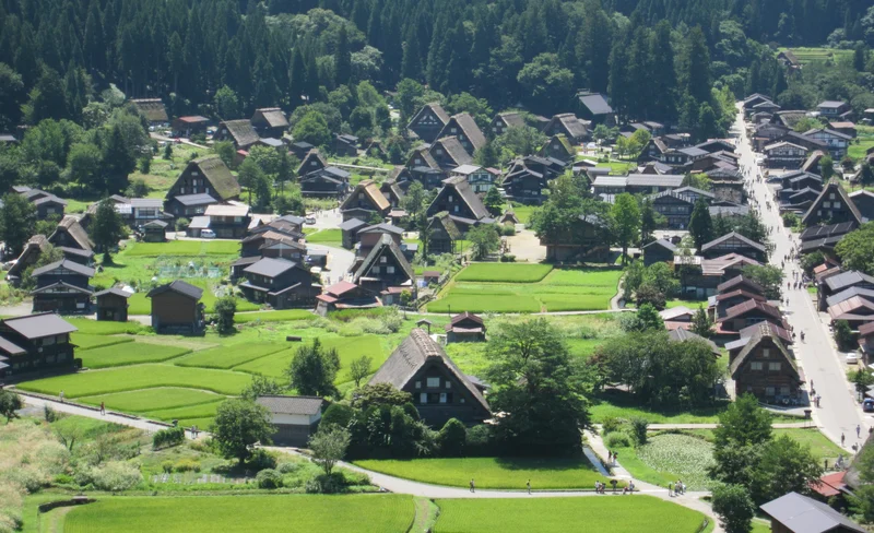 Shirakawago & Gokayama, Hida Takayama Bus Tour from Kanazawa