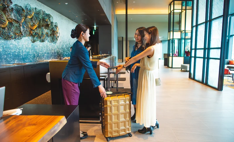 Luggage Delivery Service between Okinawa Hotels and Airport