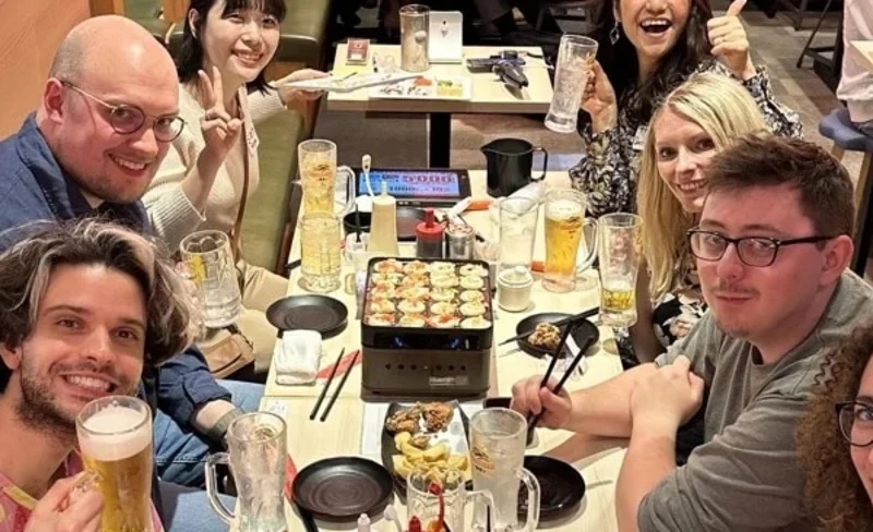 Classic Takoyaki Party in Shinjuku (2 Hours)
