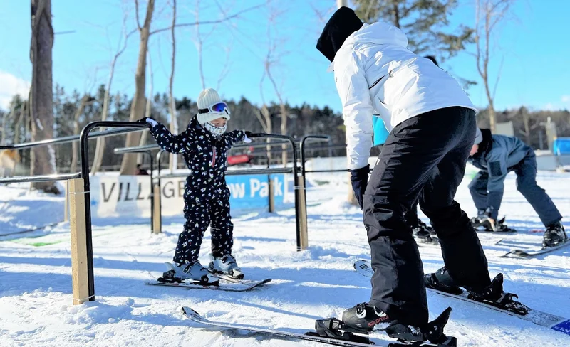 Hokkaido Snow Playing in Ballpark & Outlet Shopping One Day Tour