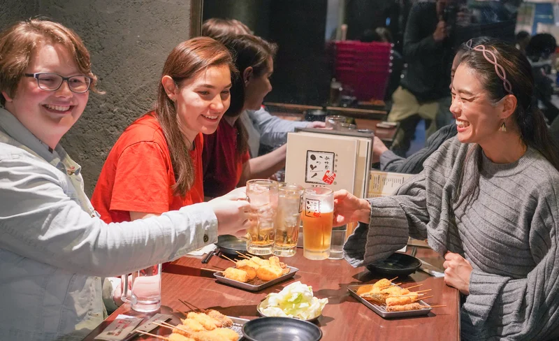 Osaka Bar Hopping Night Tour in Namba
