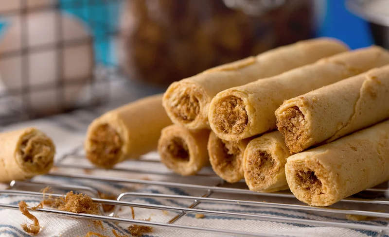Take a Walk by the Sea - Peanut Love Egg Roll, Classic Meat Floss Egg Roll｜Taiwan Home Delivery/Airport Pickup