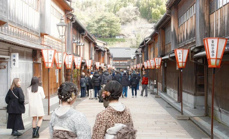 2D1N Shirakawago & Takayama & Kanazawa Bus Tour from Nagoya