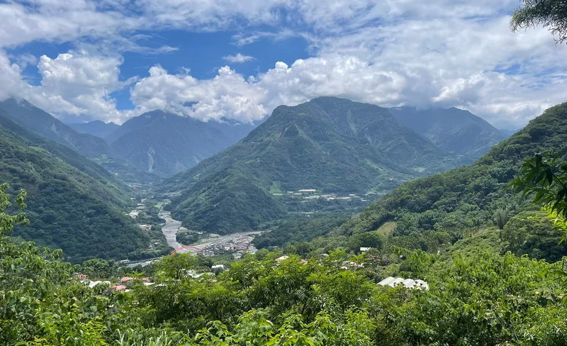 2D1N Hunter's Trail and Mount Guntai Tour in Nantou