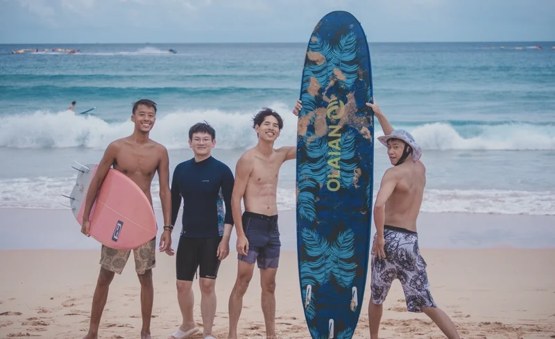 Kenting Surfing Experience in Pingtung