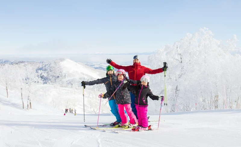 Furano Ski Resort - New Chitose Airport Shuttle Bus