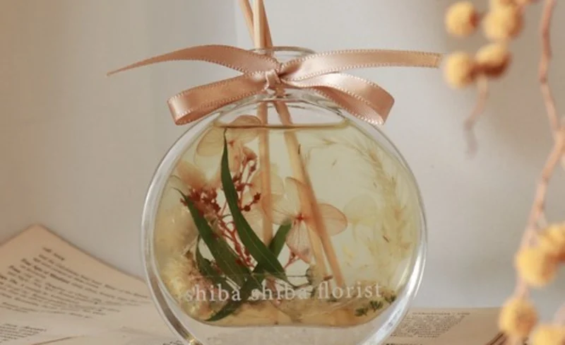 Taichung: Floating Flower Diffuser Handmade Experience