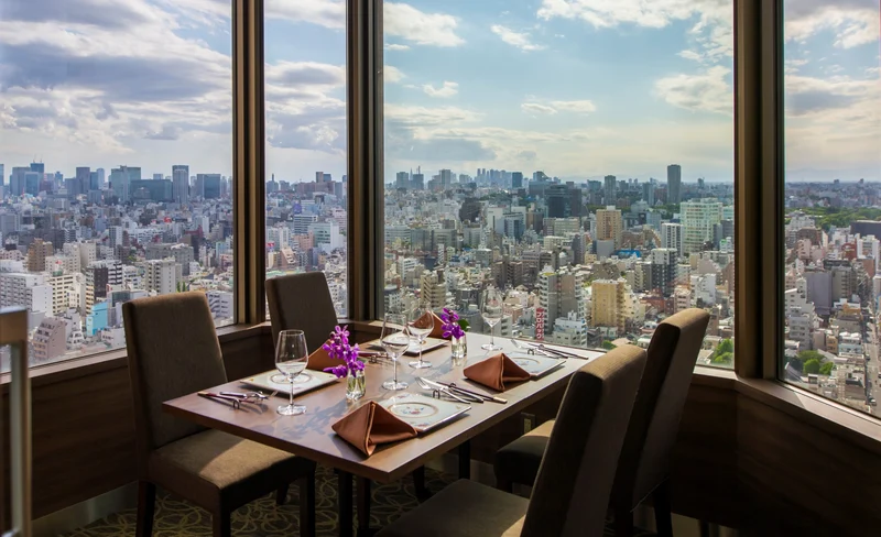 THE DINING SHINOWA Karakurenai Chinese and French restaurant with a view - Tokyo