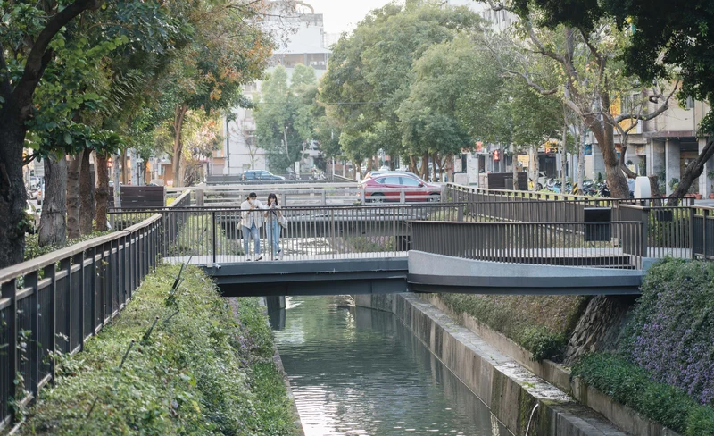 Taichung Free Walking Tour Rail & River Route