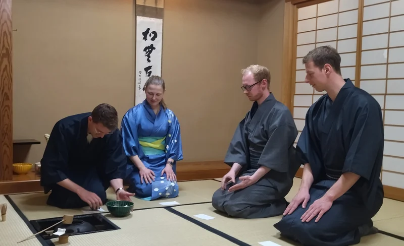 Wear a kimono and learn authentic tea ceremony (near Osaka Castle)