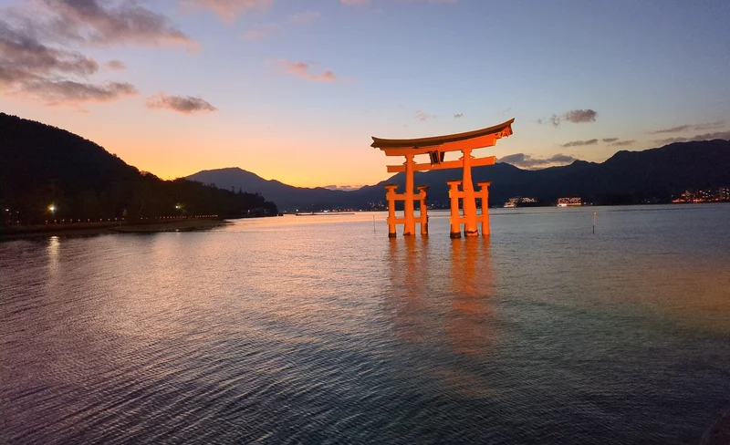 (PRIVATE TOUR) Explore MIYAJIMA in Half a Day