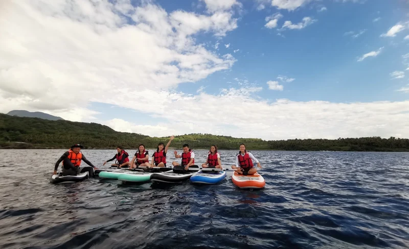 Taitung: Stone Umbrella Canoe・SUP Stand Up Paddle Experience