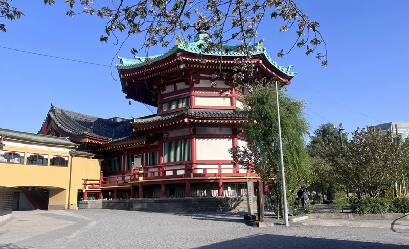 Walking Tour in Ueno and Yanaka : Culture, Art and Old Tokyo