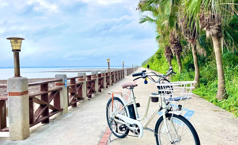 Penghu: Little Skylark electric bicycle rental experience