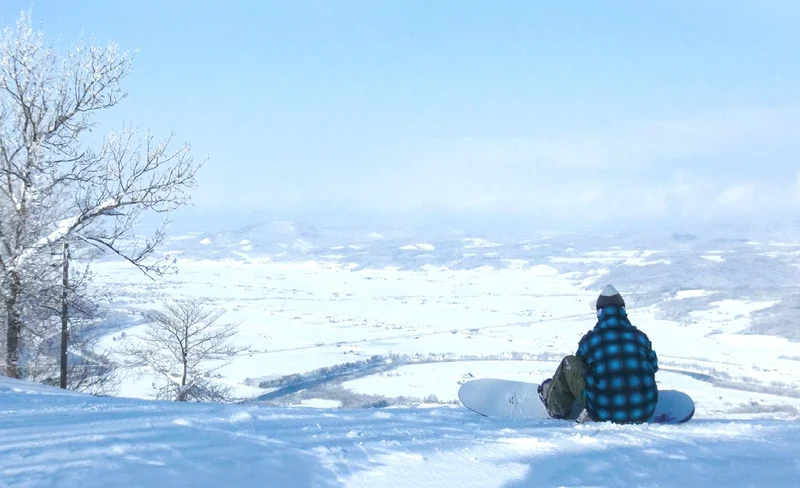 Ski (or Snowboard) rental at the Kamui Ski Links Resort in Asahikawa