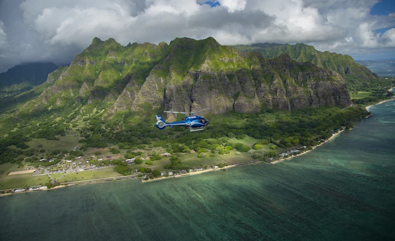 Blue Skies of Oahu Helicopter Tour