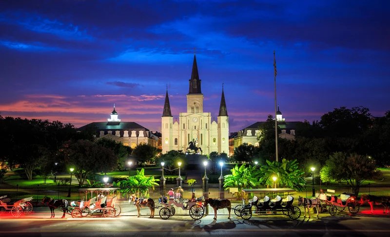 6-in-1 Haunted Combo Tour by New Orleans Ghost Adventures