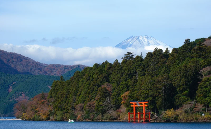 Hakone and Gotemba Outlet One-day tour from Tokyo